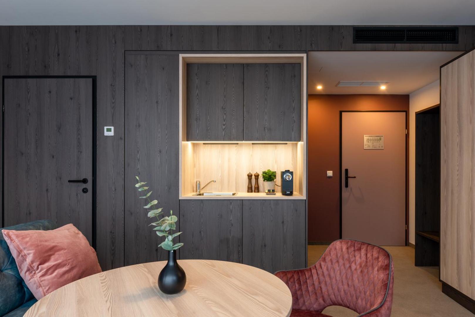 Hotel Novapart Stay Smart ヴェルス エクステリア 写真