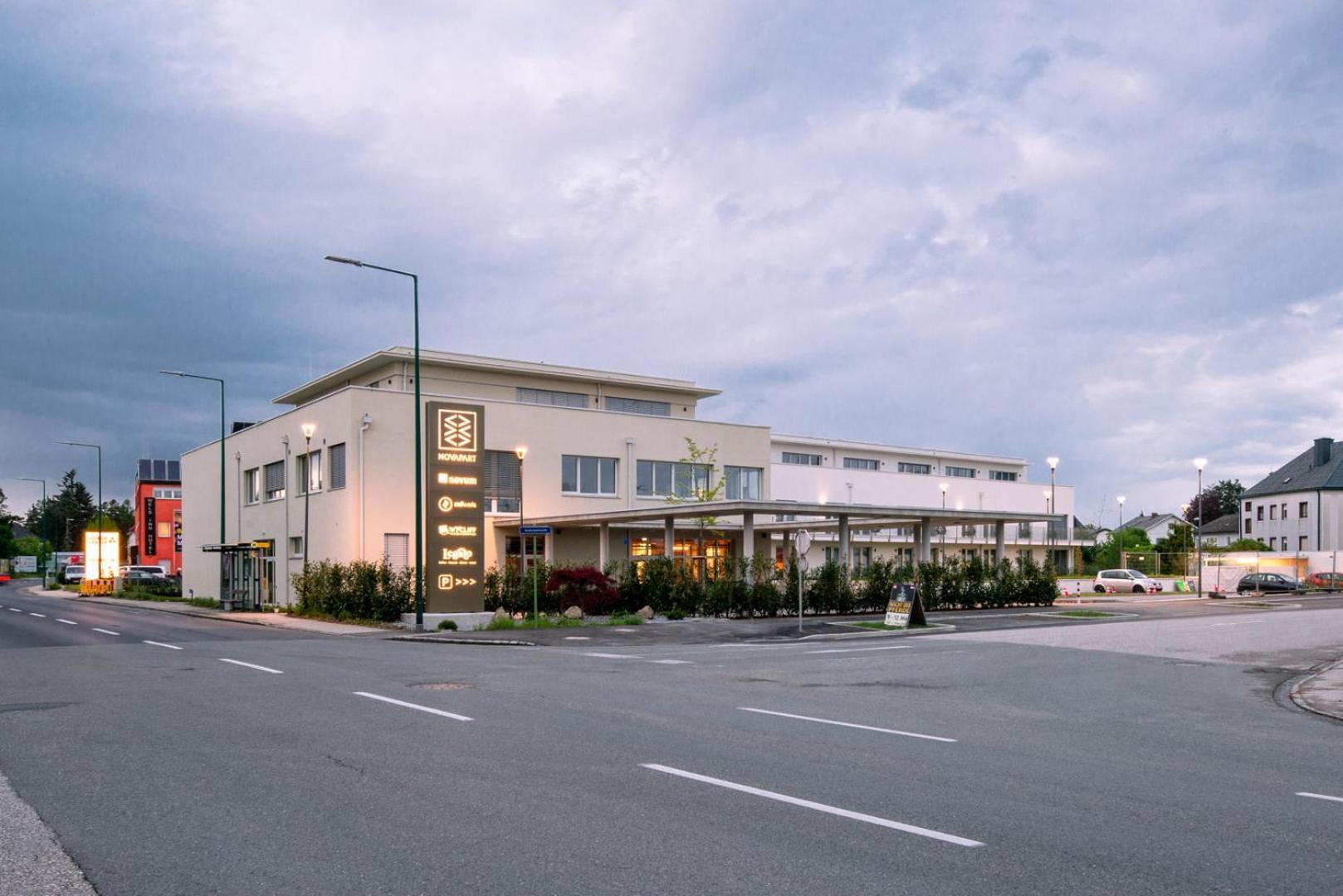 Hotel Novapart Stay Smart ヴェルス エクステリア 写真